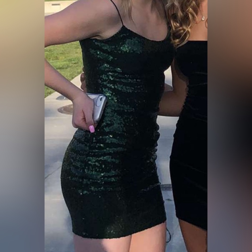 Emerald green Windsor homecoming mini dress